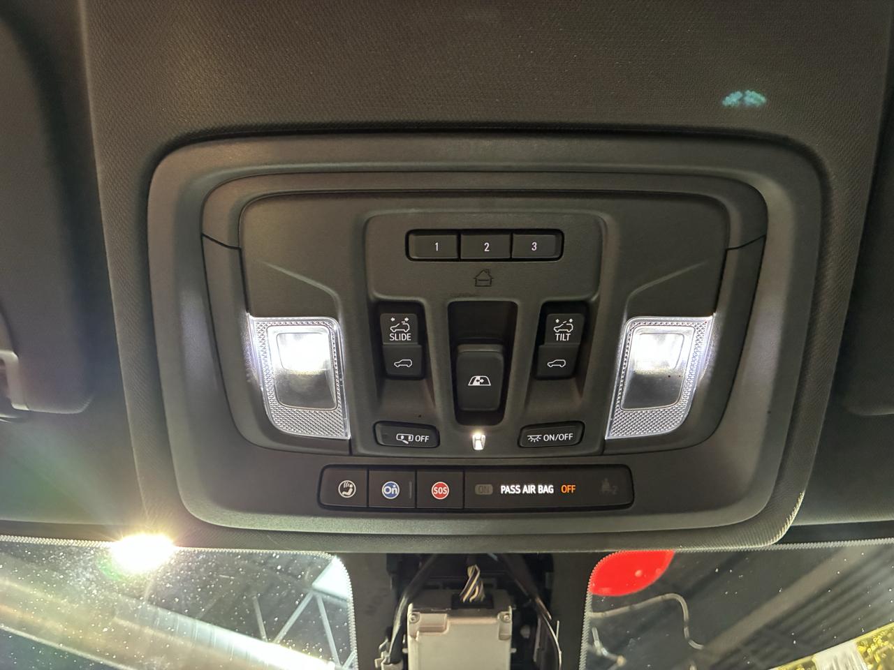GMC Sierra 1500 4WD Crew Cab 147" AT4 2019