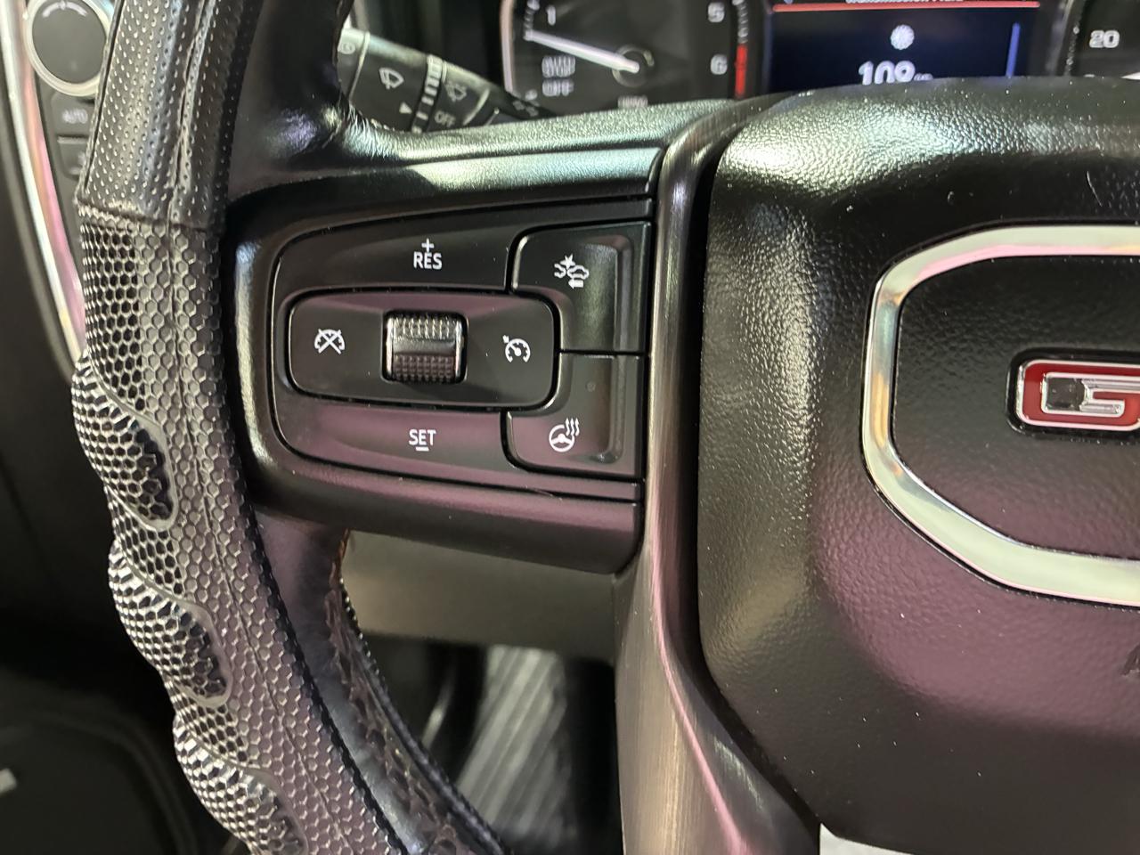 GMC Sierra 1500 4WD Crew Cab 147" AT4 2019