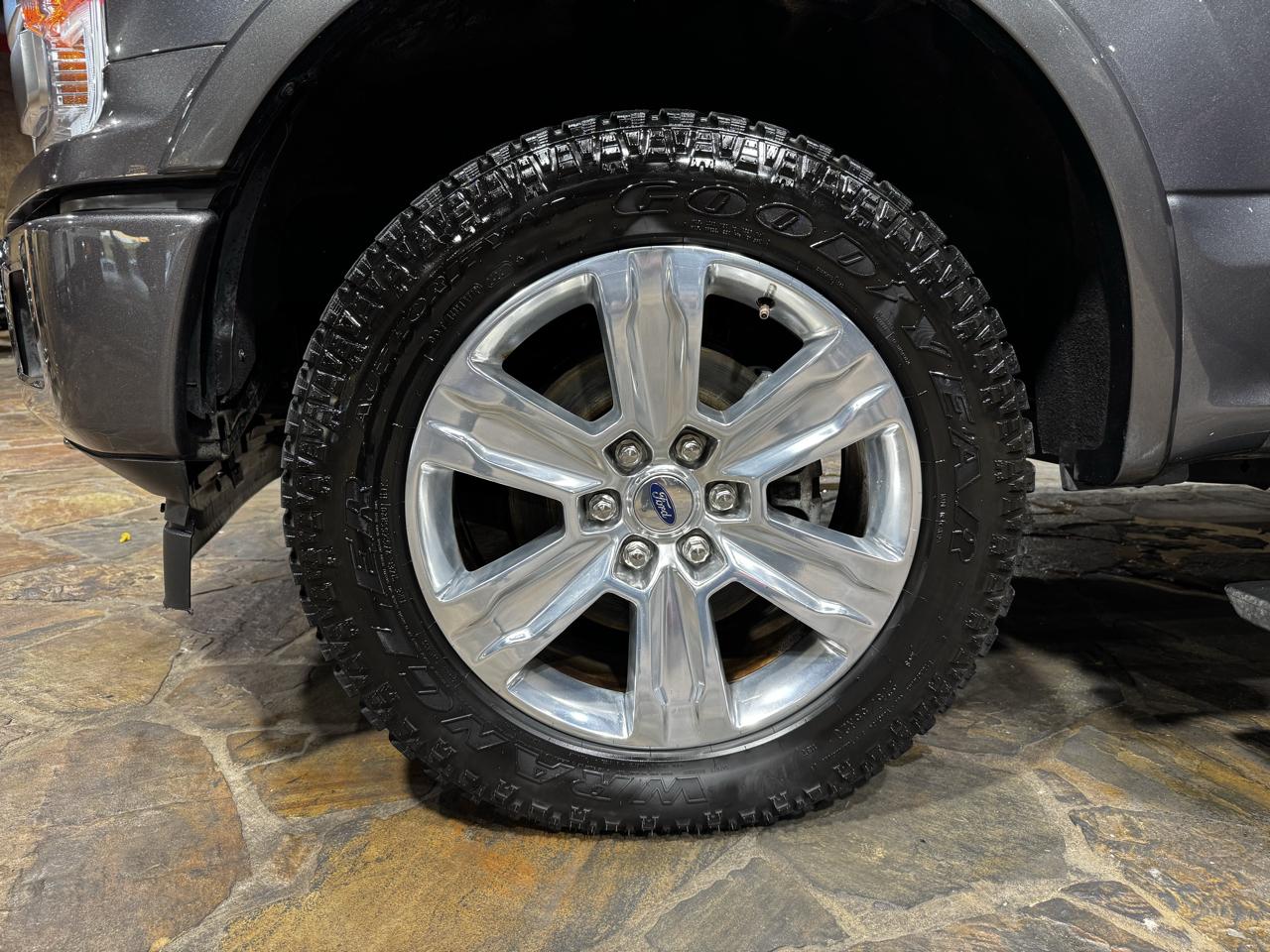 Ford F-150 Platinum 4WD SuperCrew 5.5' Box 2020