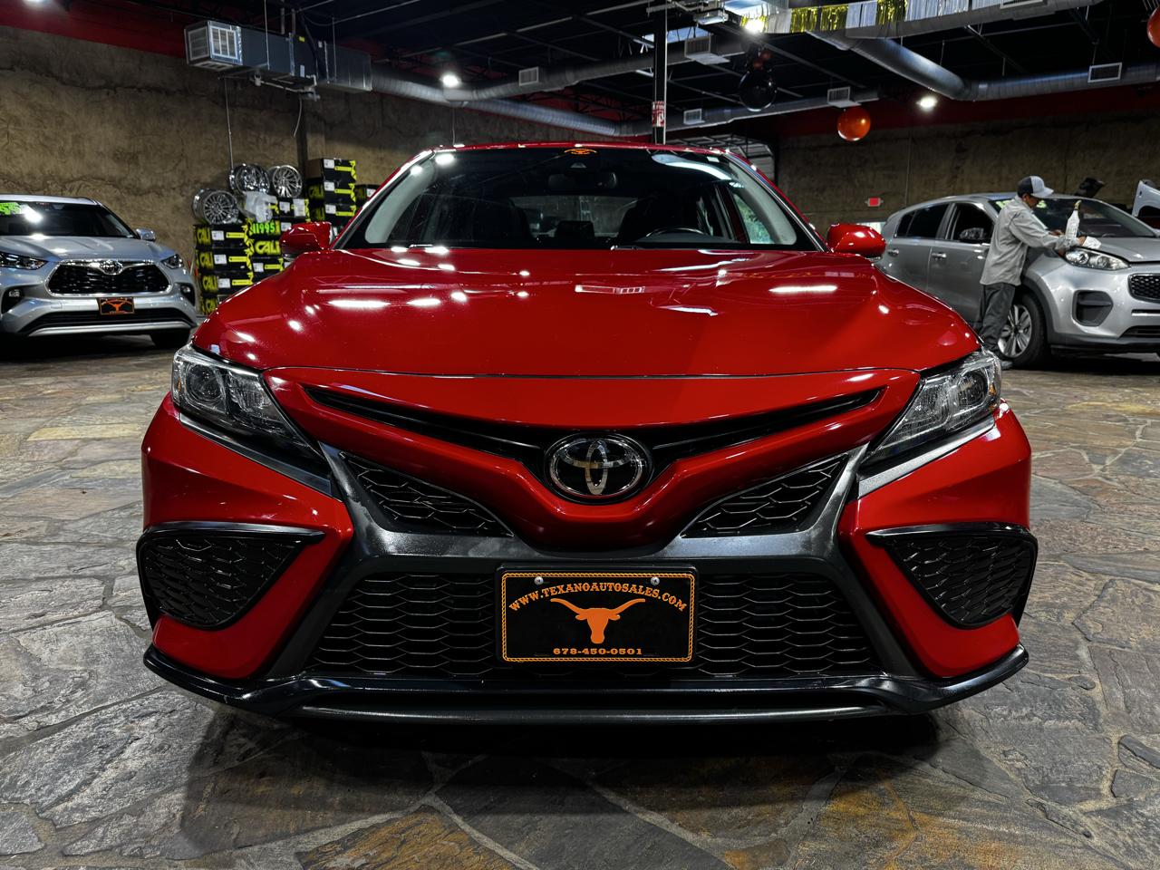Toyota Camry SE Auto (Natl) 2023