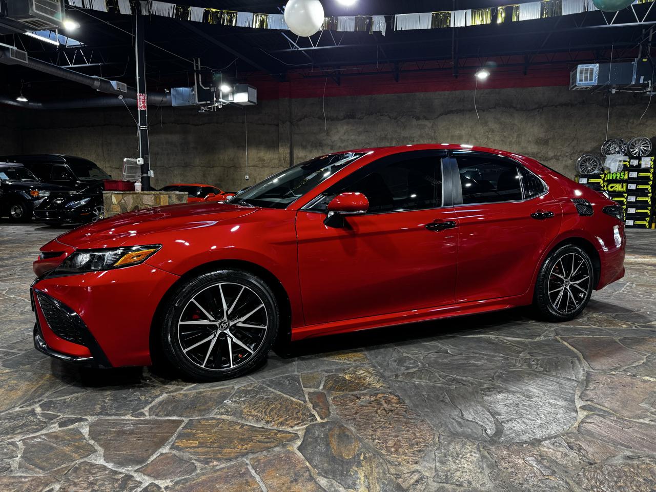 Toyota Camry SE Auto (Natl) 2023