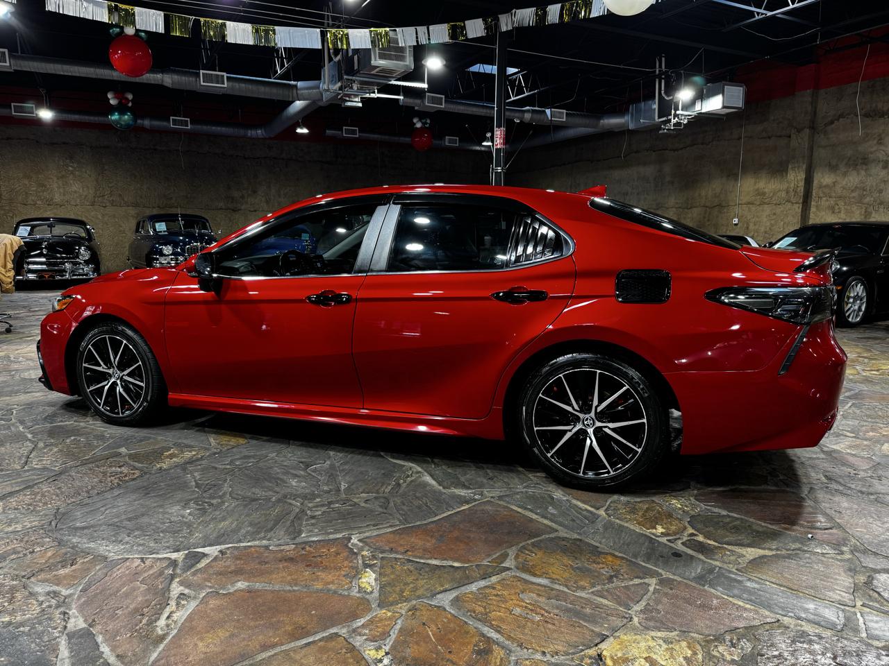 Toyota Camry SE Auto (Natl) 2023