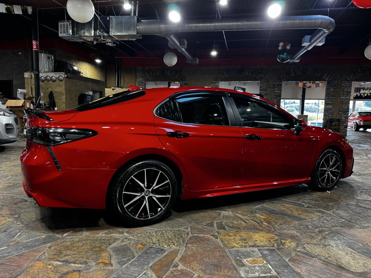 Toyota Camry SE Auto (Natl) 2023
