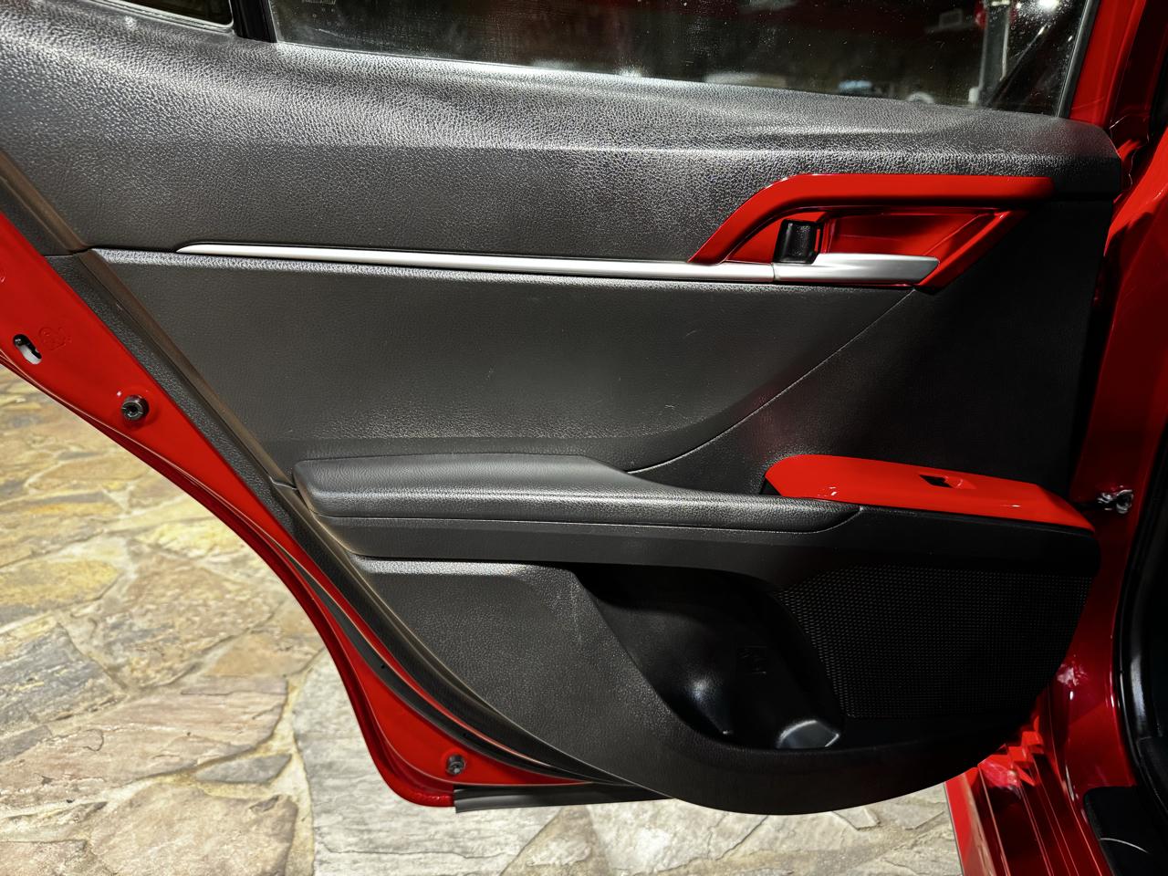 Toyota Camry SE Auto (Natl) 2023