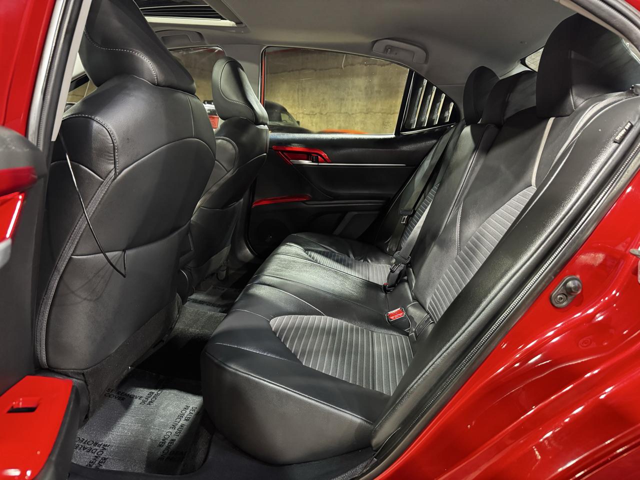 Toyota Camry SE Auto (Natl) 2023