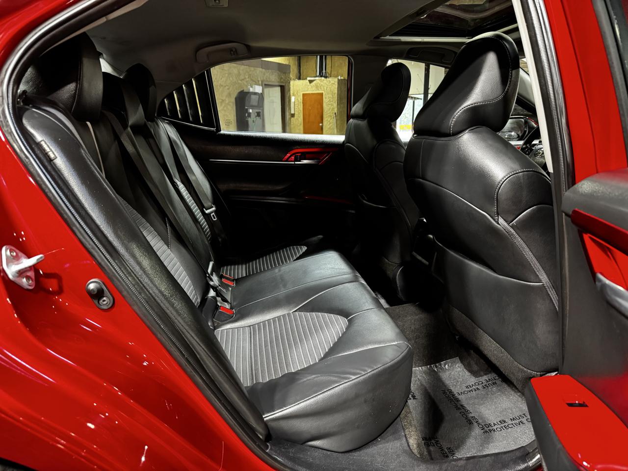 Toyota Camry SE Auto (Natl) 2023