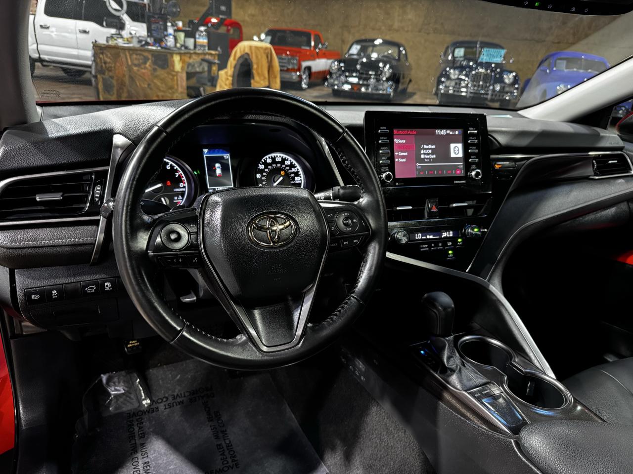 Toyota Camry SE Auto (Natl) 2023