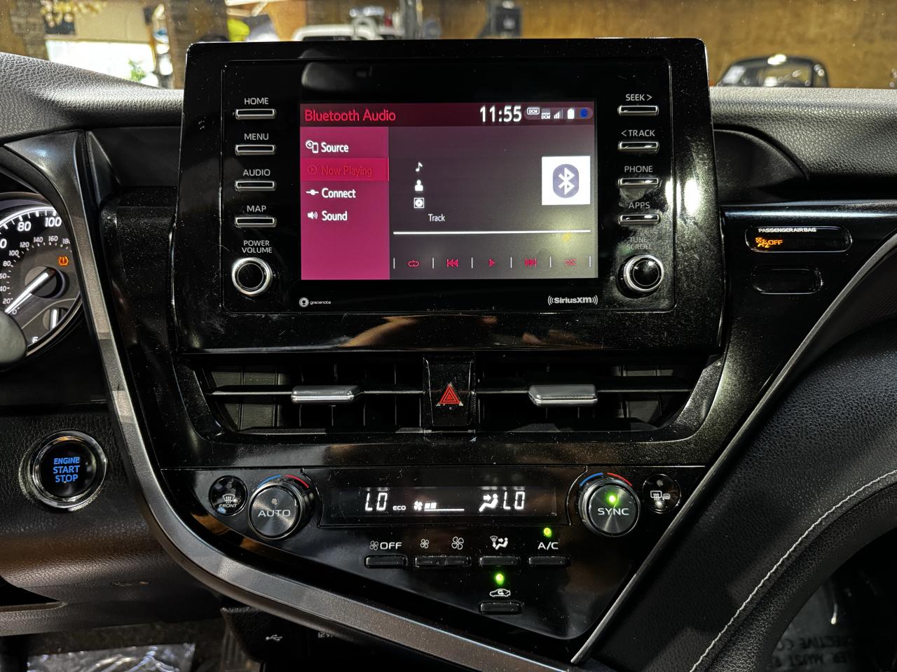 Toyota Camry SE Auto (Natl) 2023