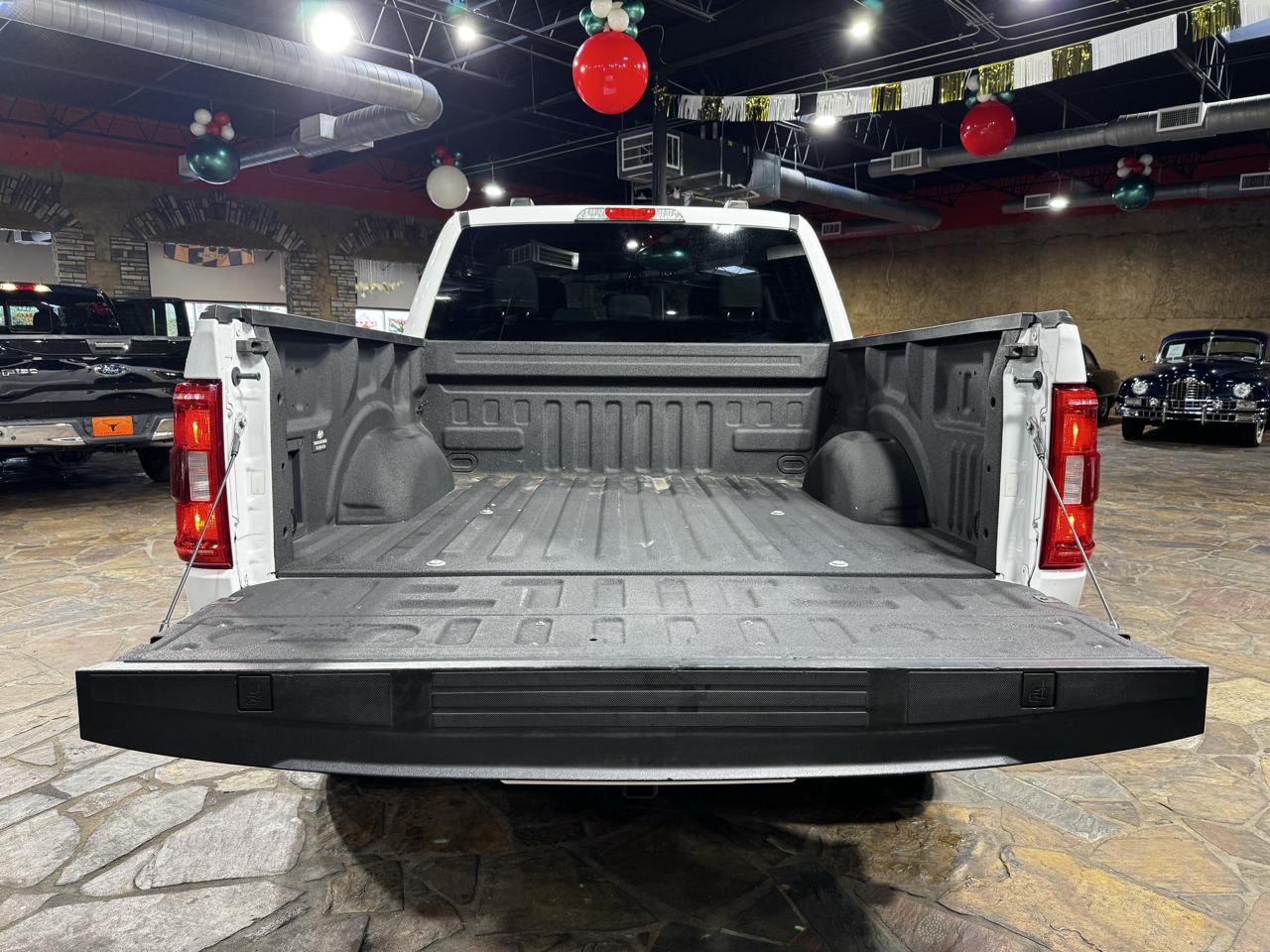 Ford F-150 4WD SuperCrew 145" XLT 2022