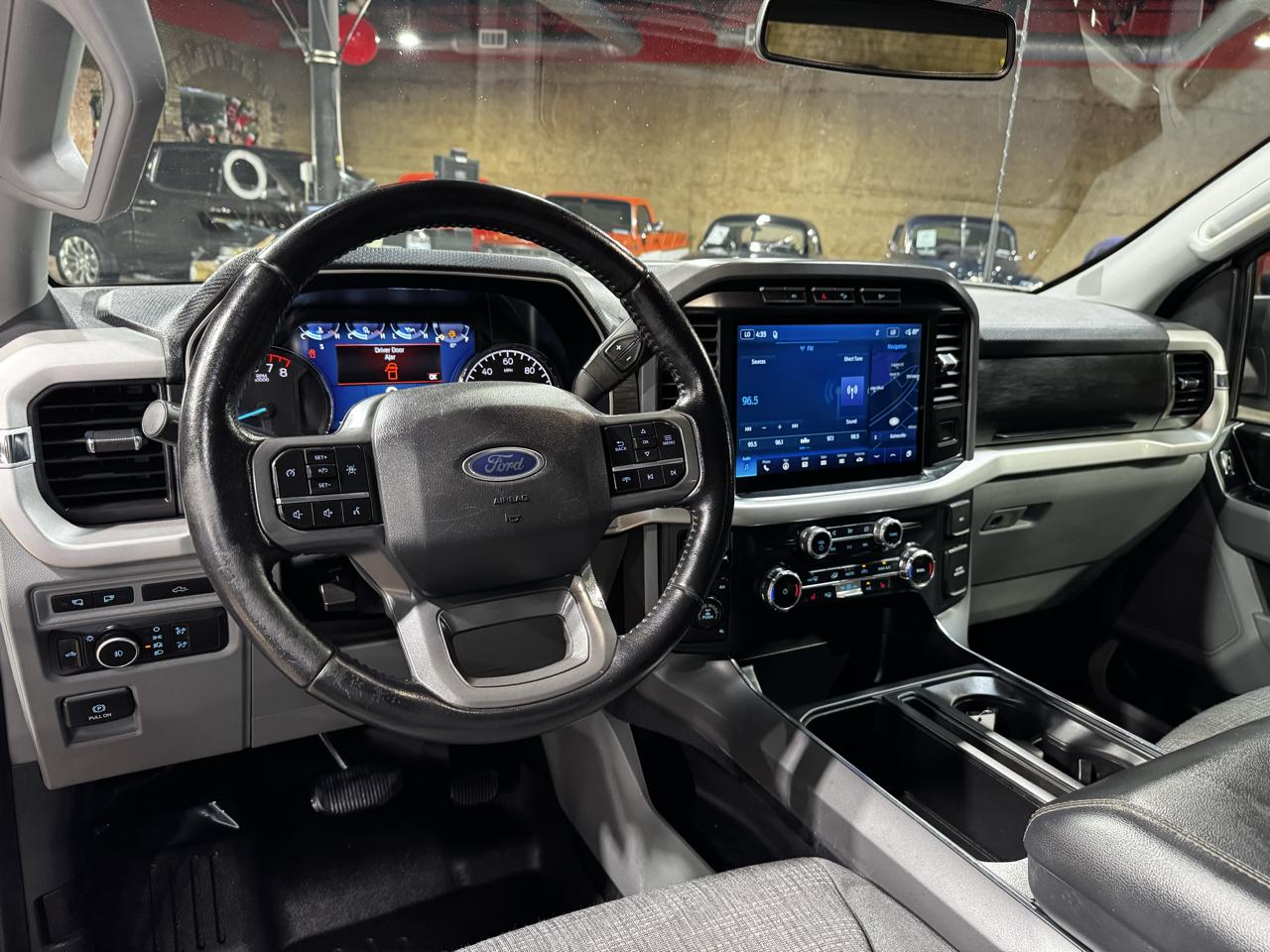 Ford F-150 4WD SuperCrew 145" XLT 2022