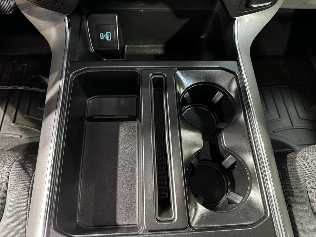 Ford F-150 4WD SuperCrew 145" XLT 2022