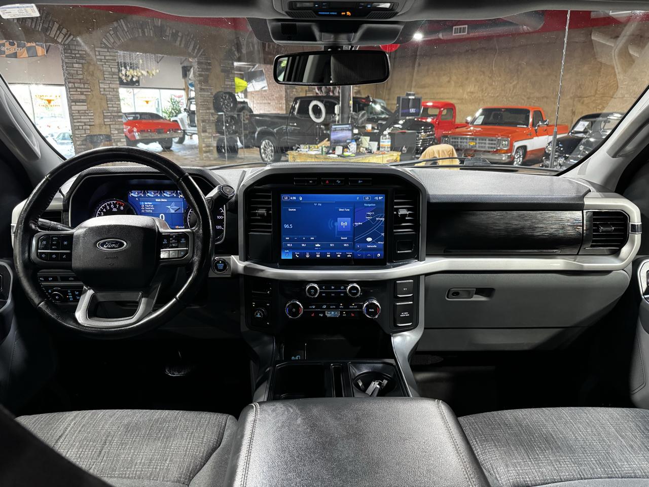 Ford F-150 4WD SuperCrew 145" XLT 2022