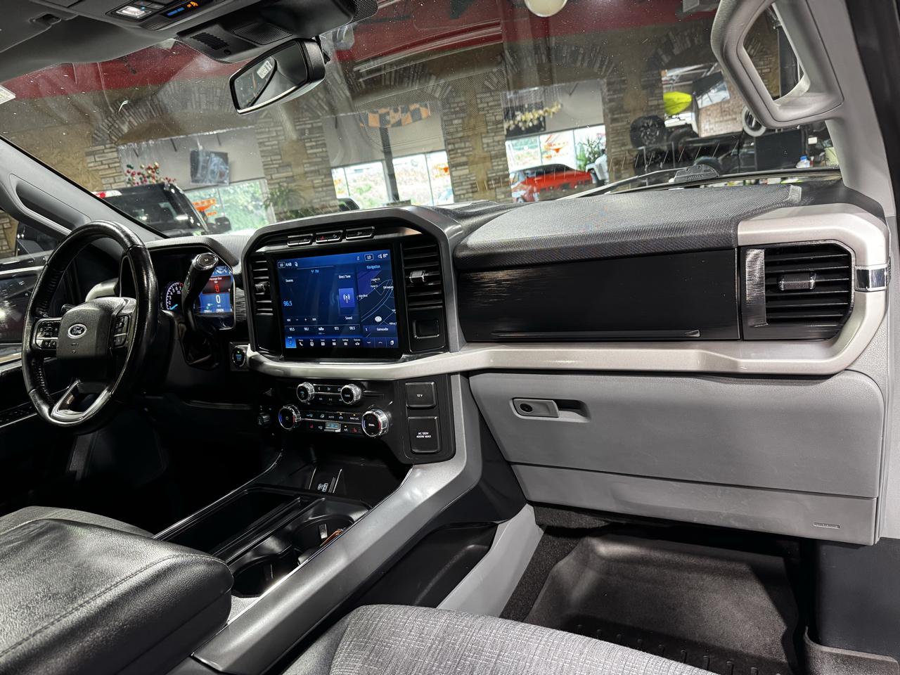 Ford F-150 4WD SuperCrew 145" XLT 2022