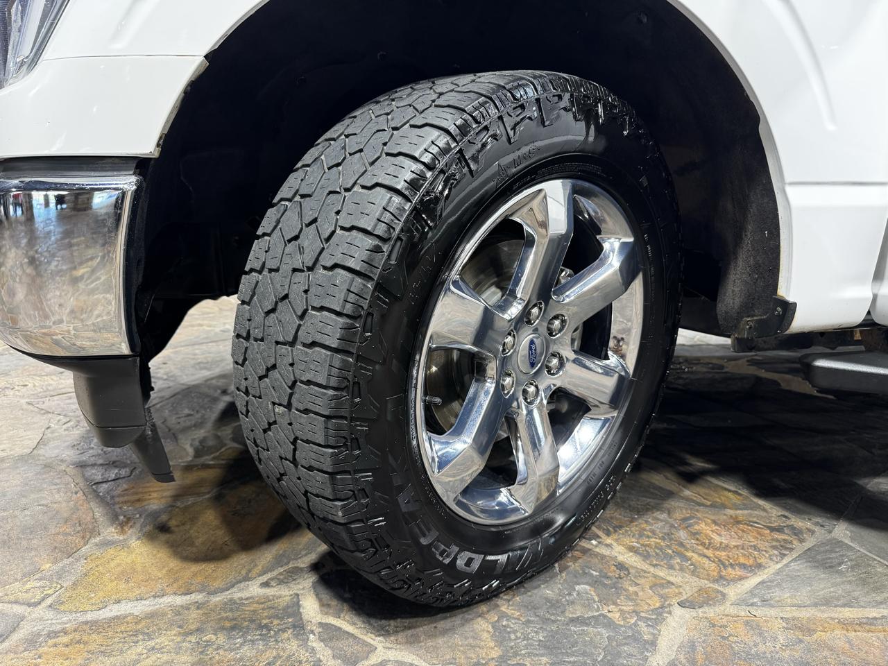 Ford F-150 4WD SuperCrew 145" XLT 2022