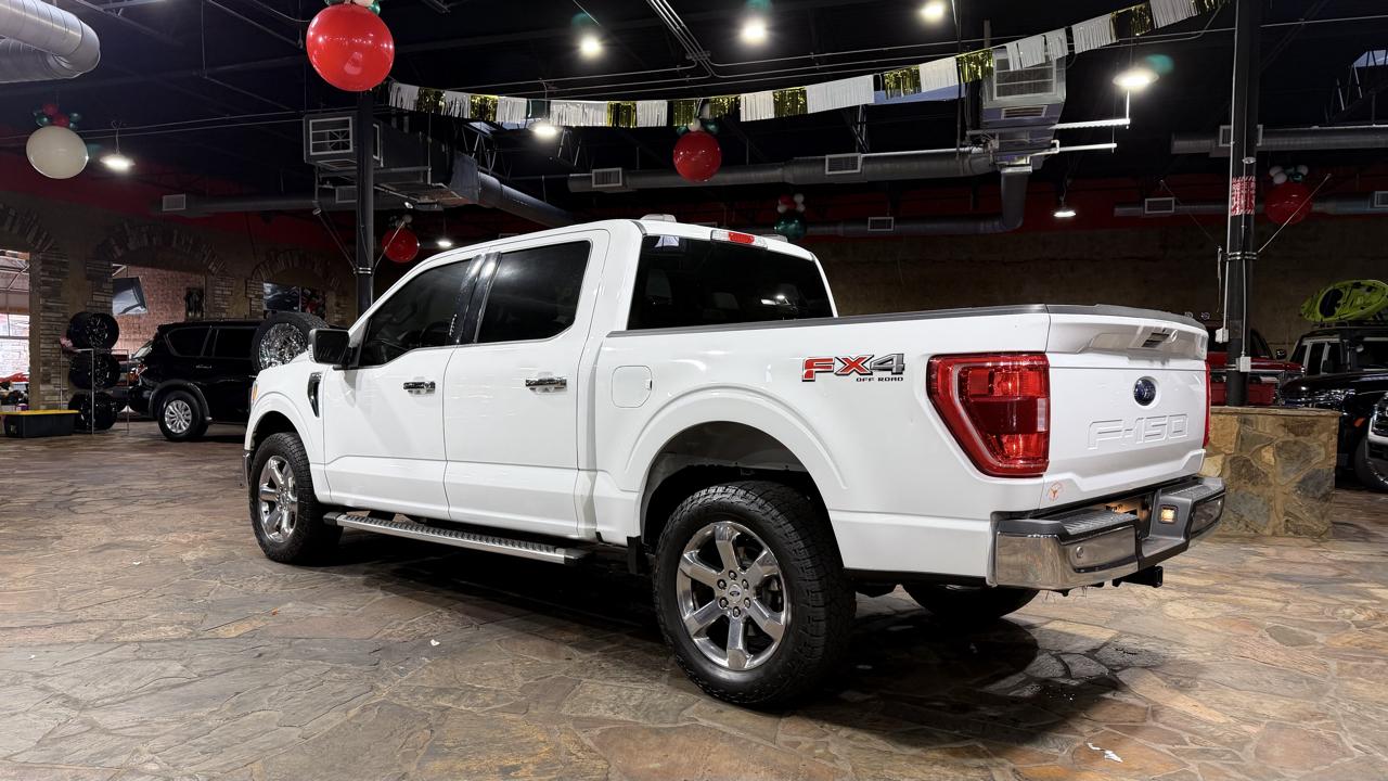 Ford F-150 4WD SuperCrew 145" XLT 2022