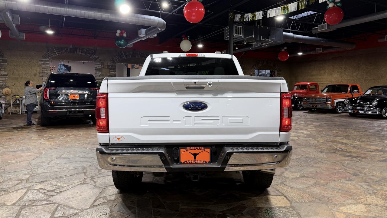 Ford F-150 4WD SuperCrew 145" XLT 2022
