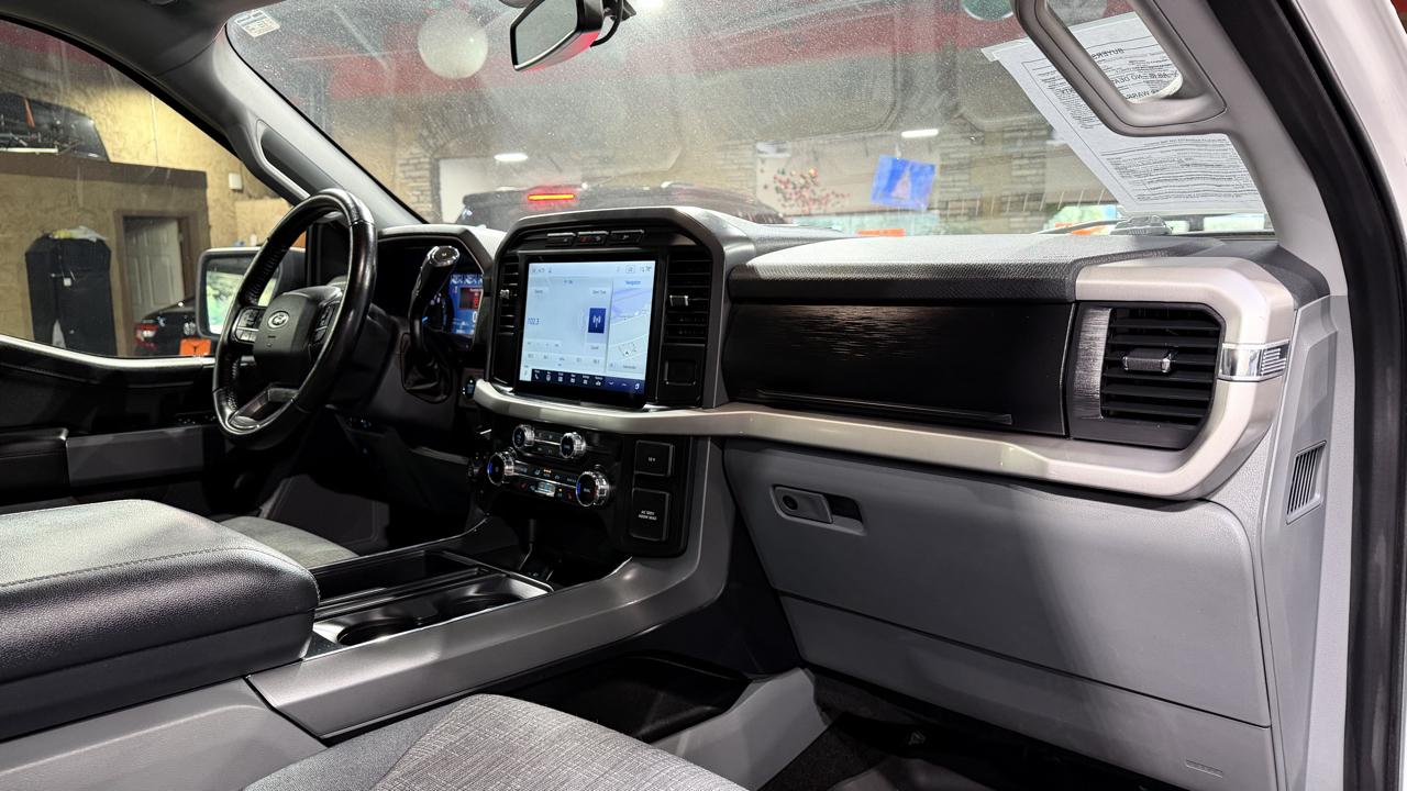Ford F-150 4WD SuperCrew 145" XLT 2022