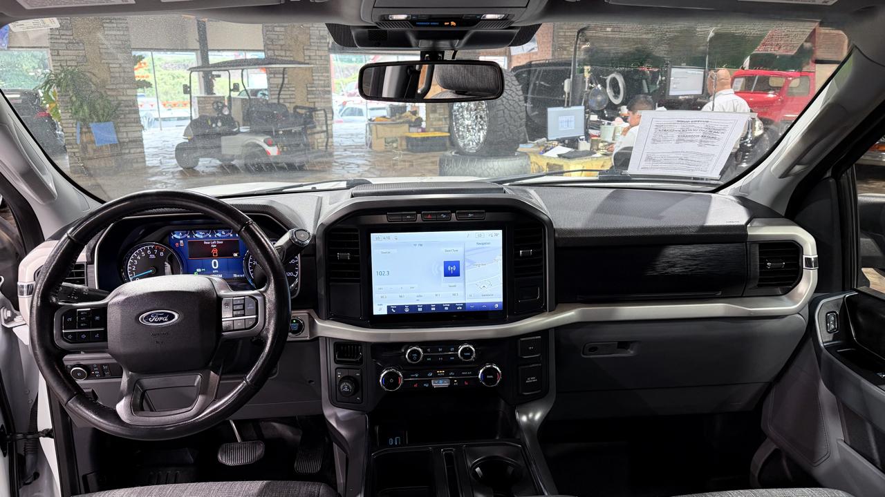 Ford F-150 4WD SuperCrew 145" XLT 2022
