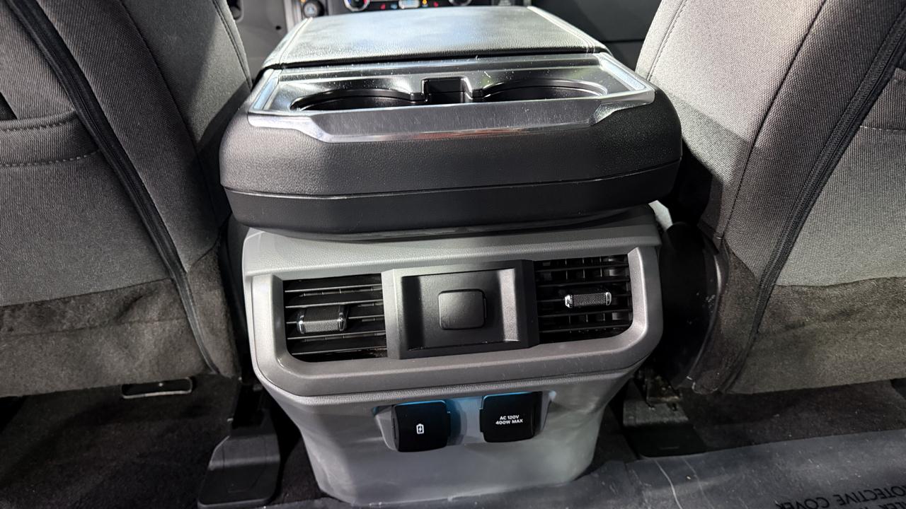Ford F-150 4WD SuperCrew 145" XLT 2022