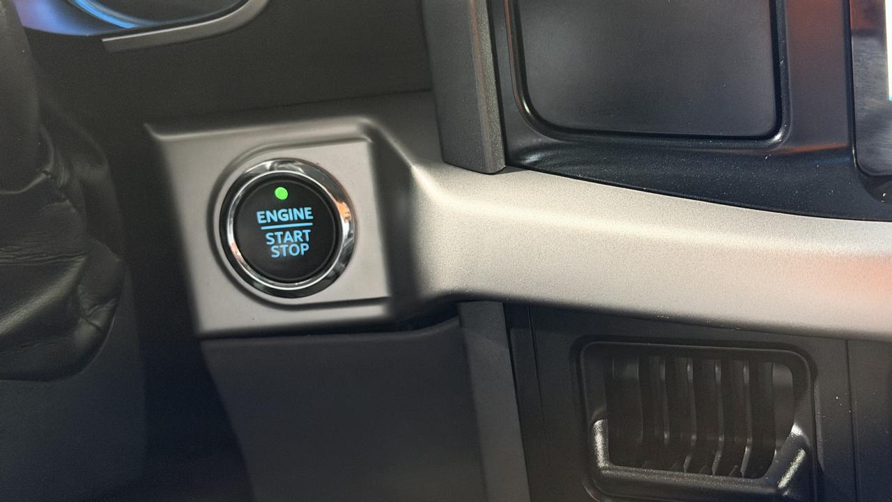 Ford F-150 4WD SuperCrew 145" XLT 2022