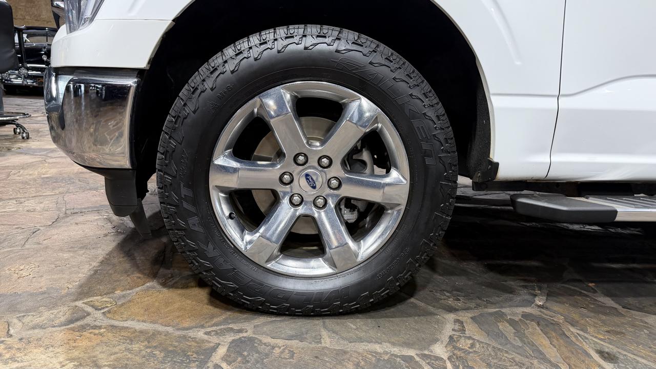 Ford F-150 4WD SuperCrew 145" XLT 2022