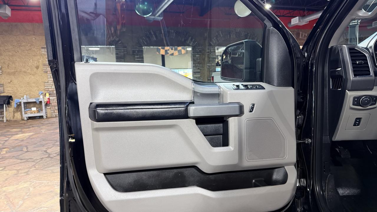 Ford F-150 4WD SuperCrew 145" King Ranch 2016