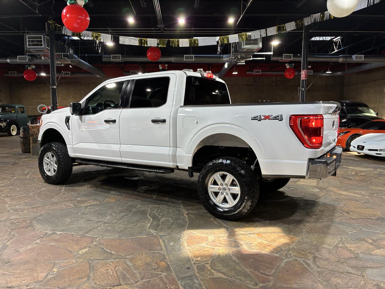 Ford F-150 4WD SuperCab 133" XLT 2022
