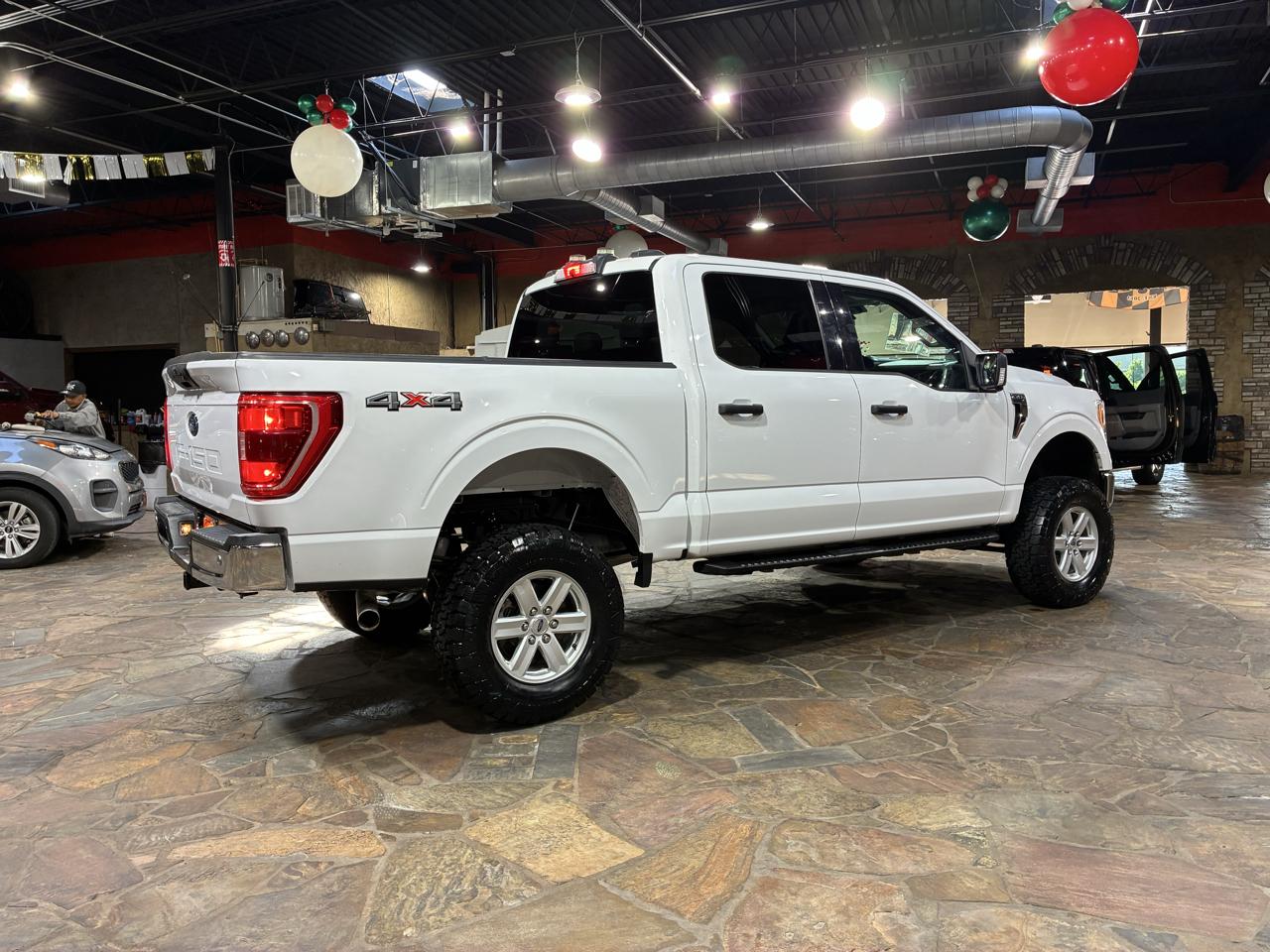 Ford F-150 4WD SuperCab 133" XLT 2022