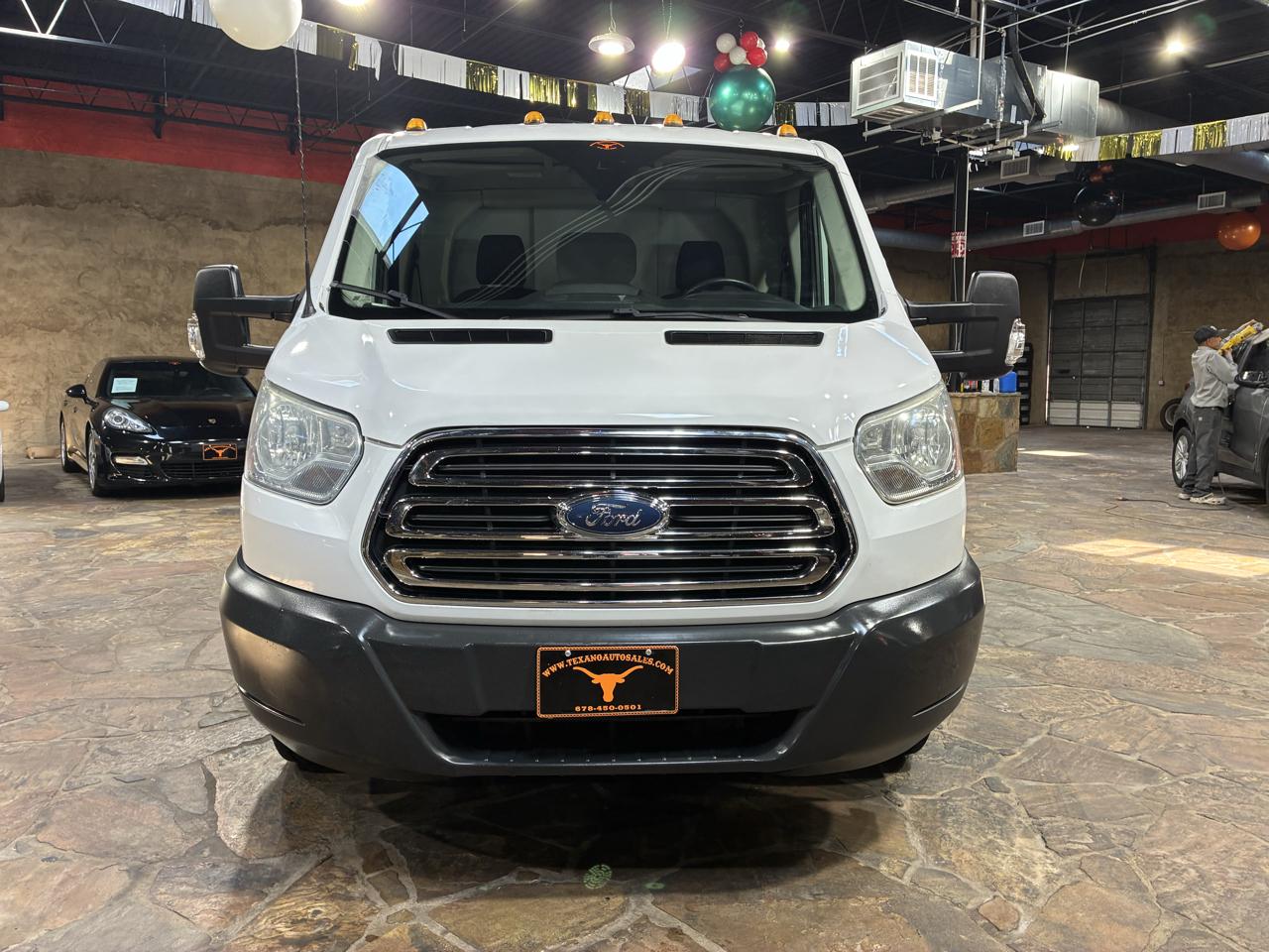 Ford Transit Cutaway T-350 138" 9950 GVWR DRW 2016
