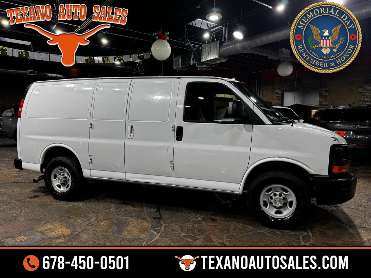 Chevrolet Express Cargo Van RWD 2500 135" 2009