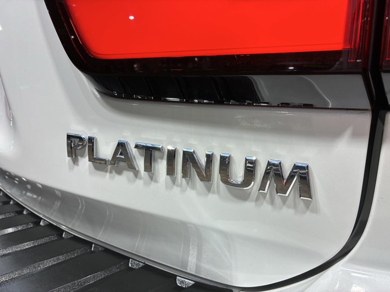 Nissan Armada 4x2 Platinum 2021