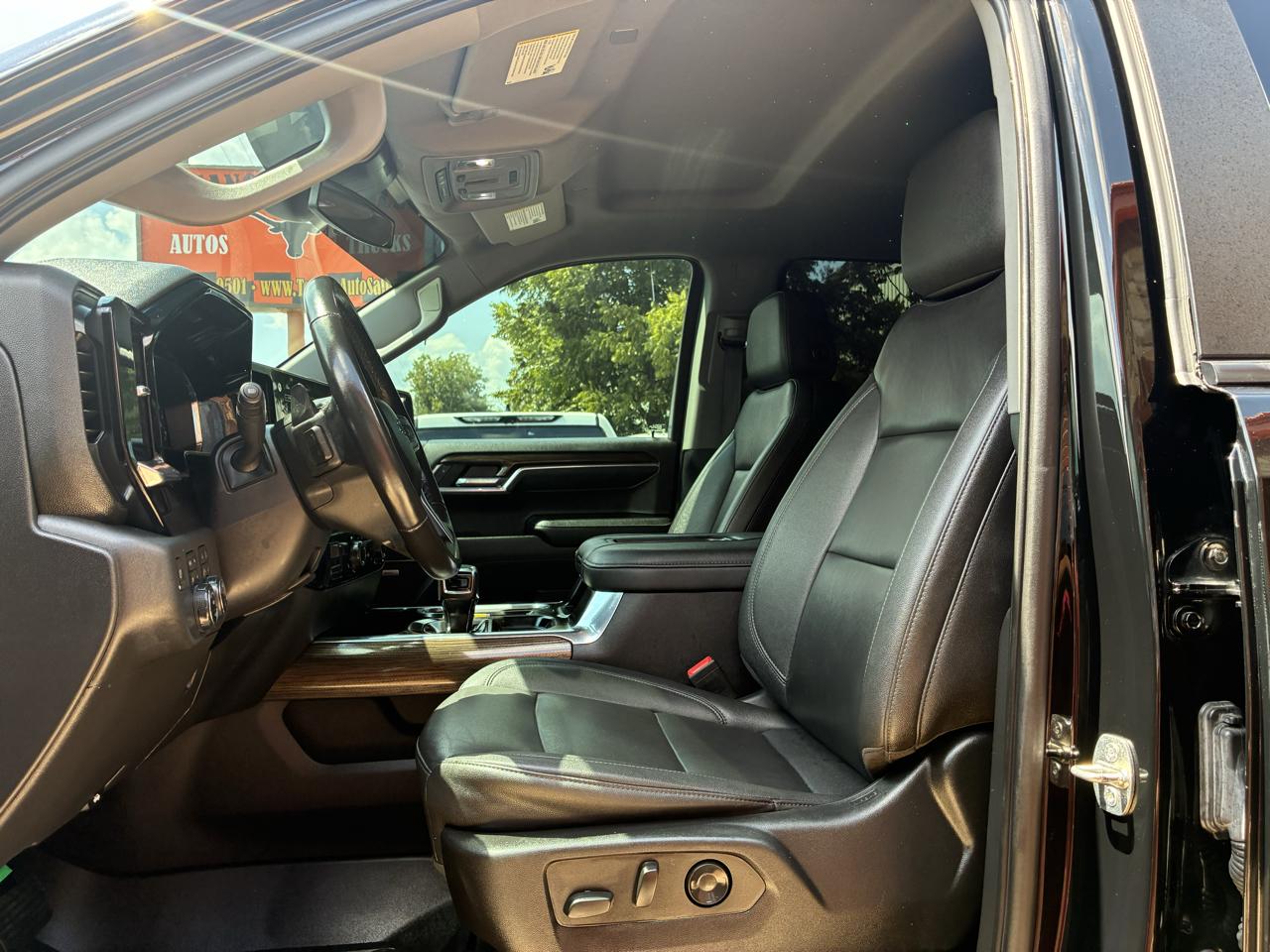 Chevrolet Silverado 1500 4WD Crew Cab 147" RST 2022