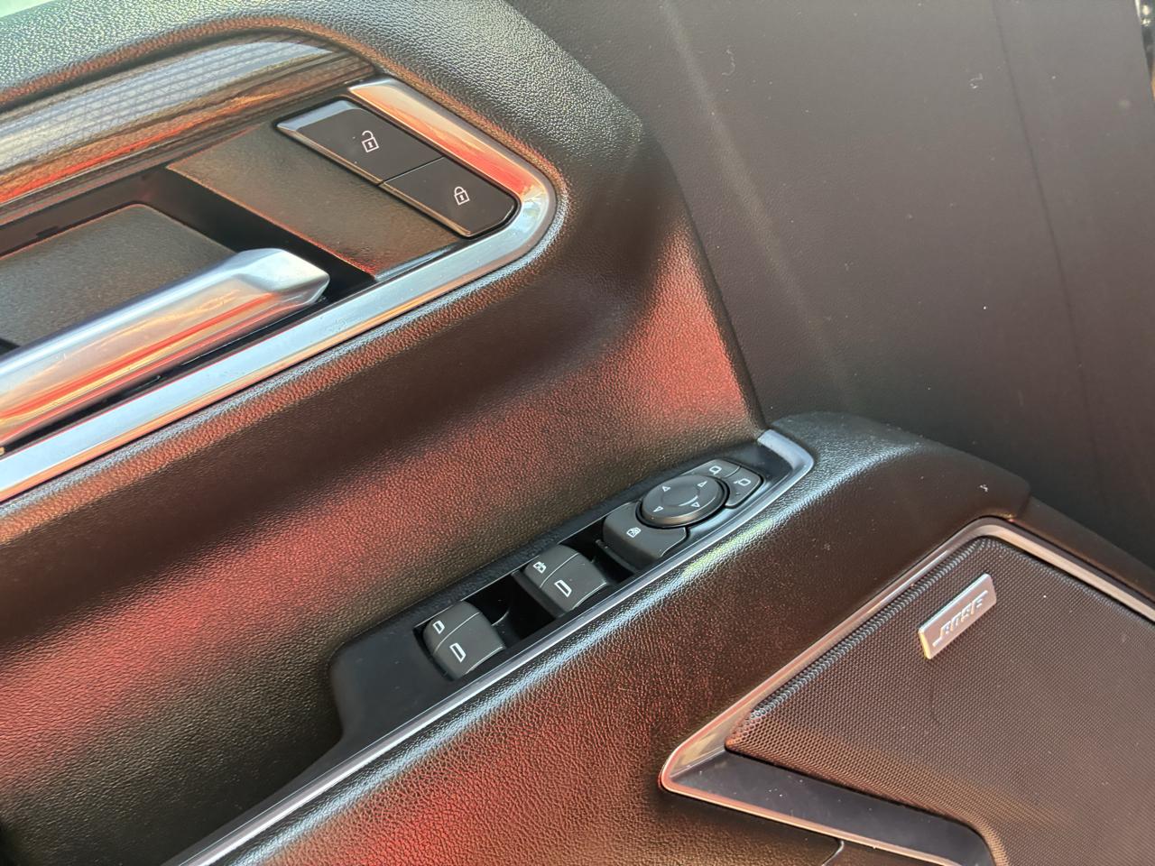 Chevrolet Silverado 1500 4WD Crew Cab 147" RST 2022