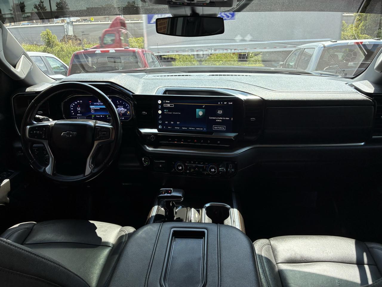 Chevrolet Silverado 1500 4WD Crew Cab 147" RST 2022