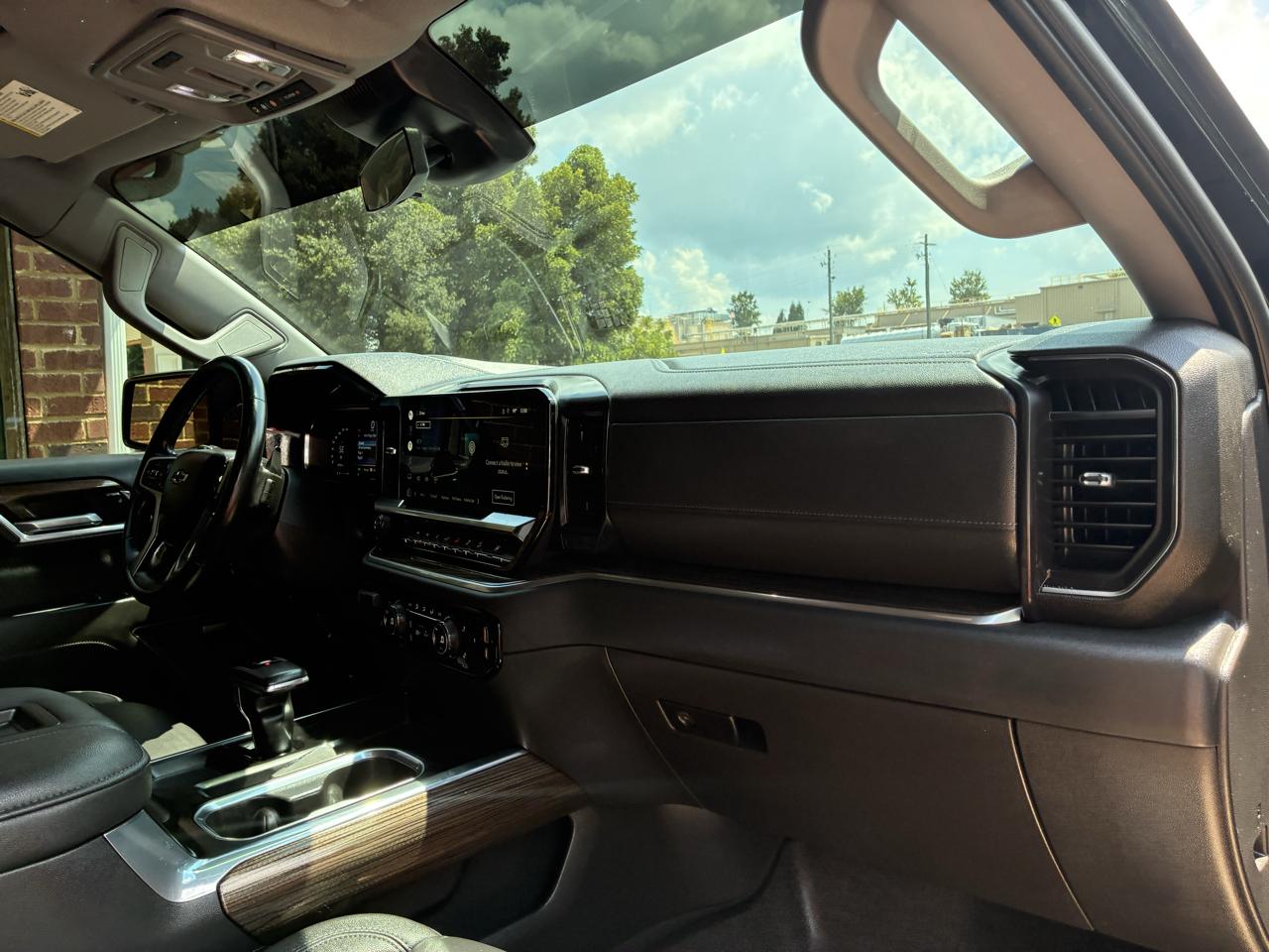 Chevrolet Silverado 1500 4WD Crew Cab 147" RST 2022
