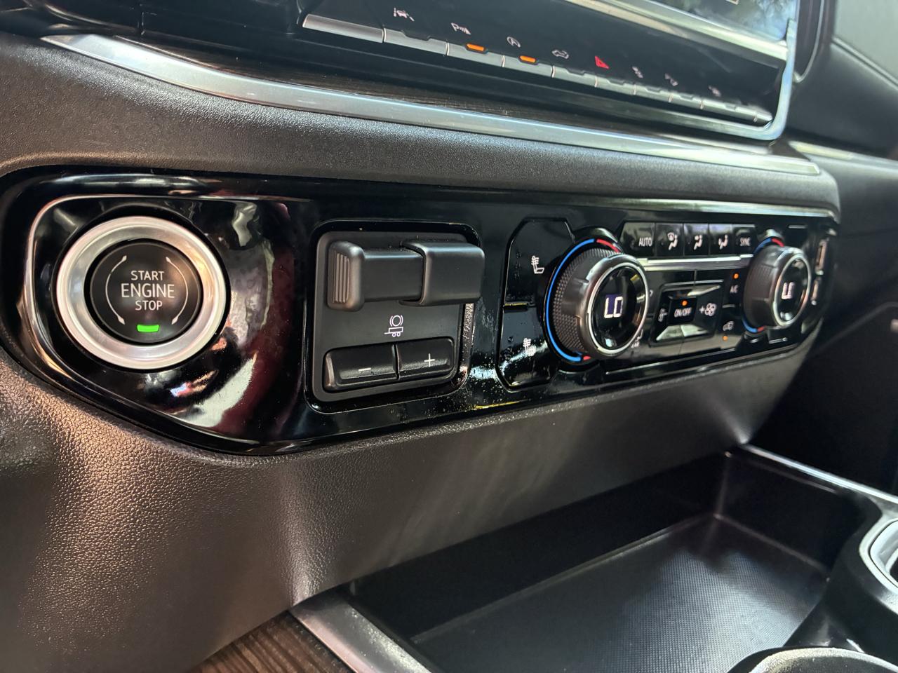 Chevrolet Silverado 1500 4WD Crew Cab 147" RST 2022
