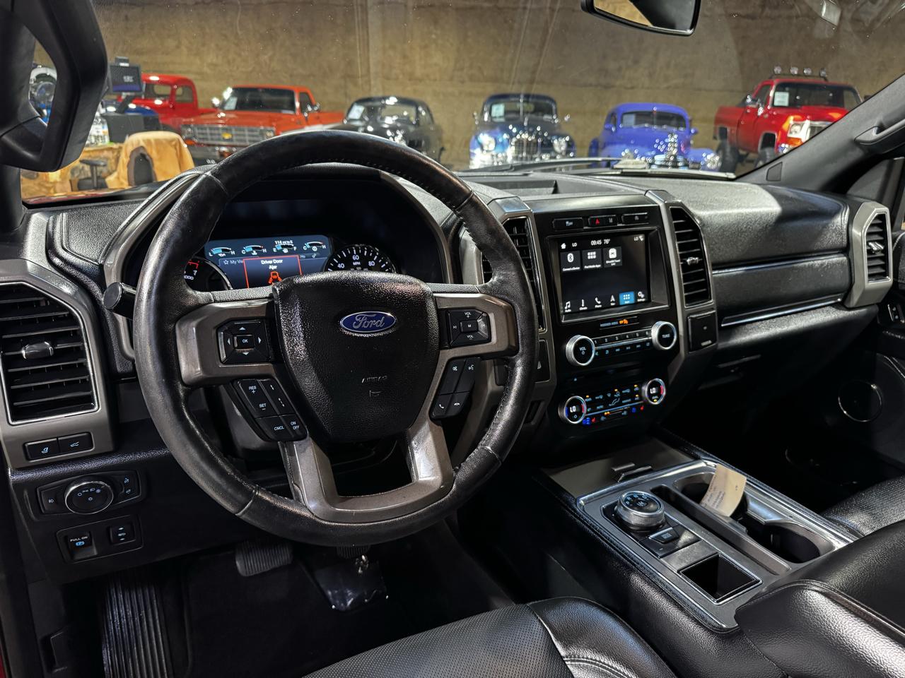 Ford Expedition XLT 4x2 2018