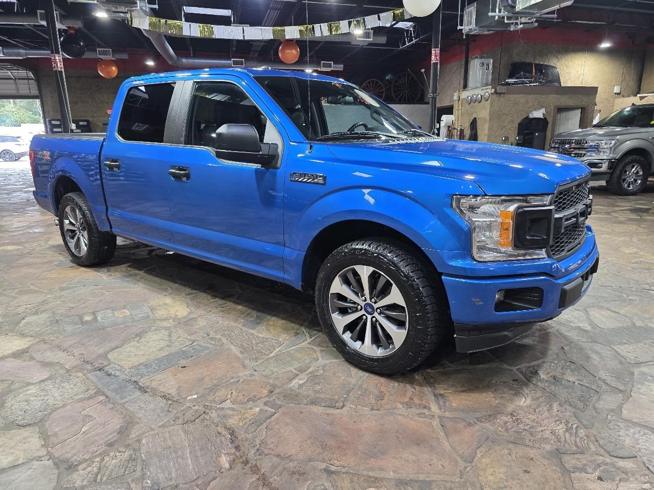 Ford F-150 2WD Supercab Flareside 145" STX 2019