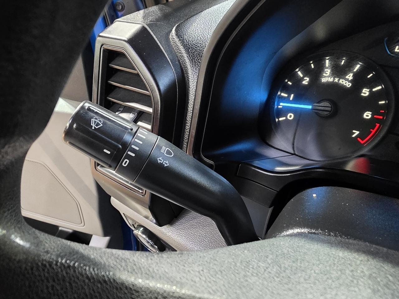 Ford F-150 2WD Supercab Flareside 145" STX 2019