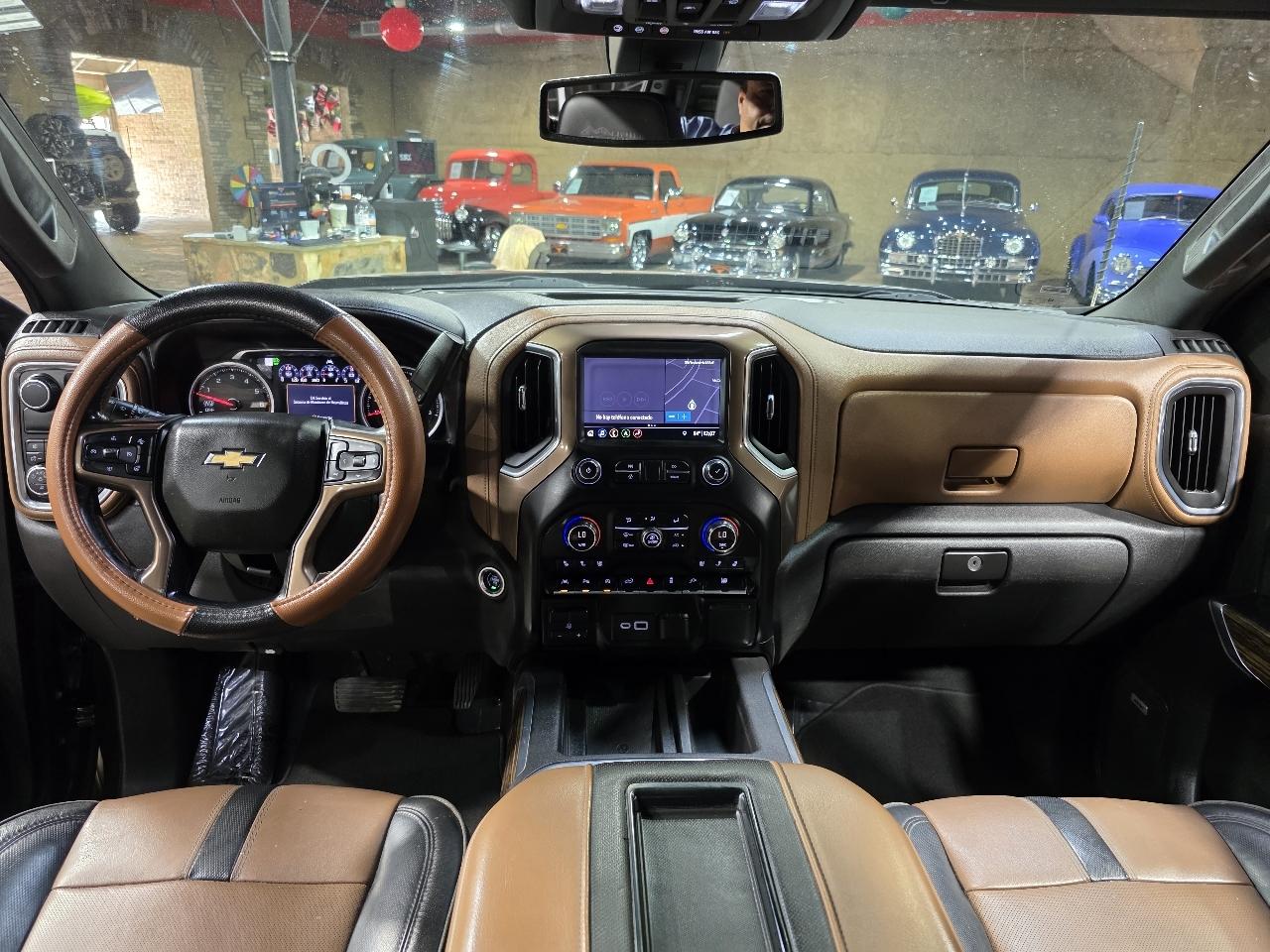 Chevrolet Silverado 1500 2WD Crew Cab 147" High Country 2019