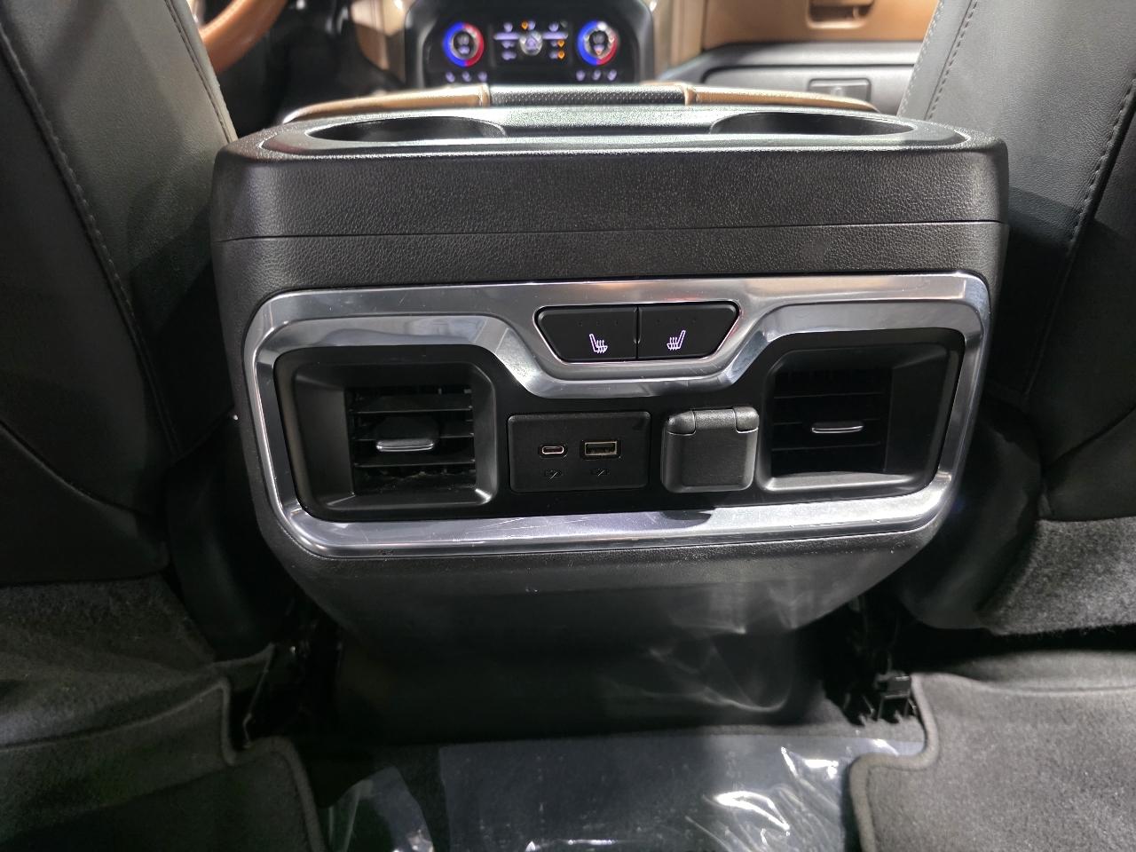 Chevrolet Silverado 1500 2WD Crew Cab 147" High Country 2019