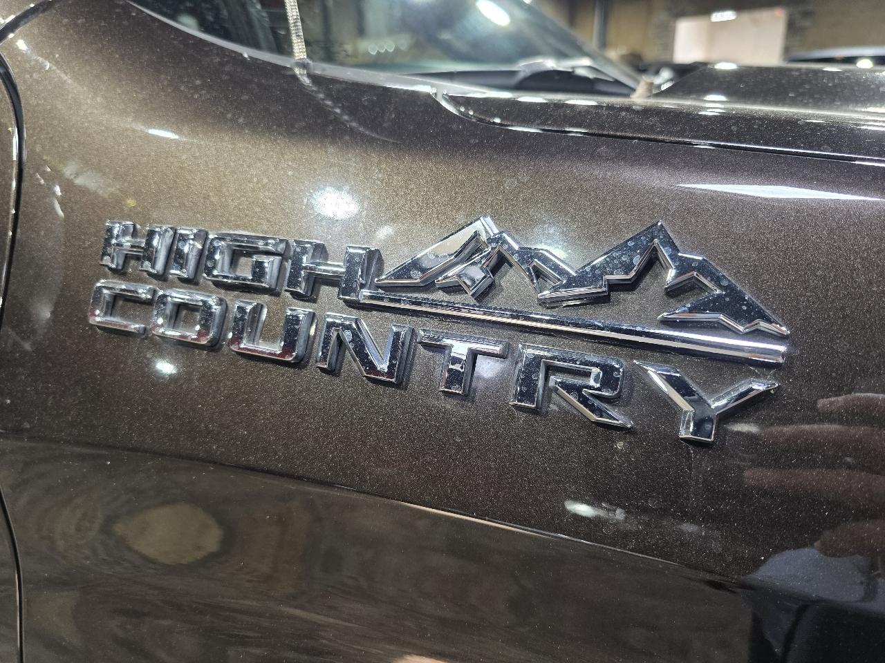 Chevrolet Silverado 1500 2WD Crew Cab 147" High Country 2019