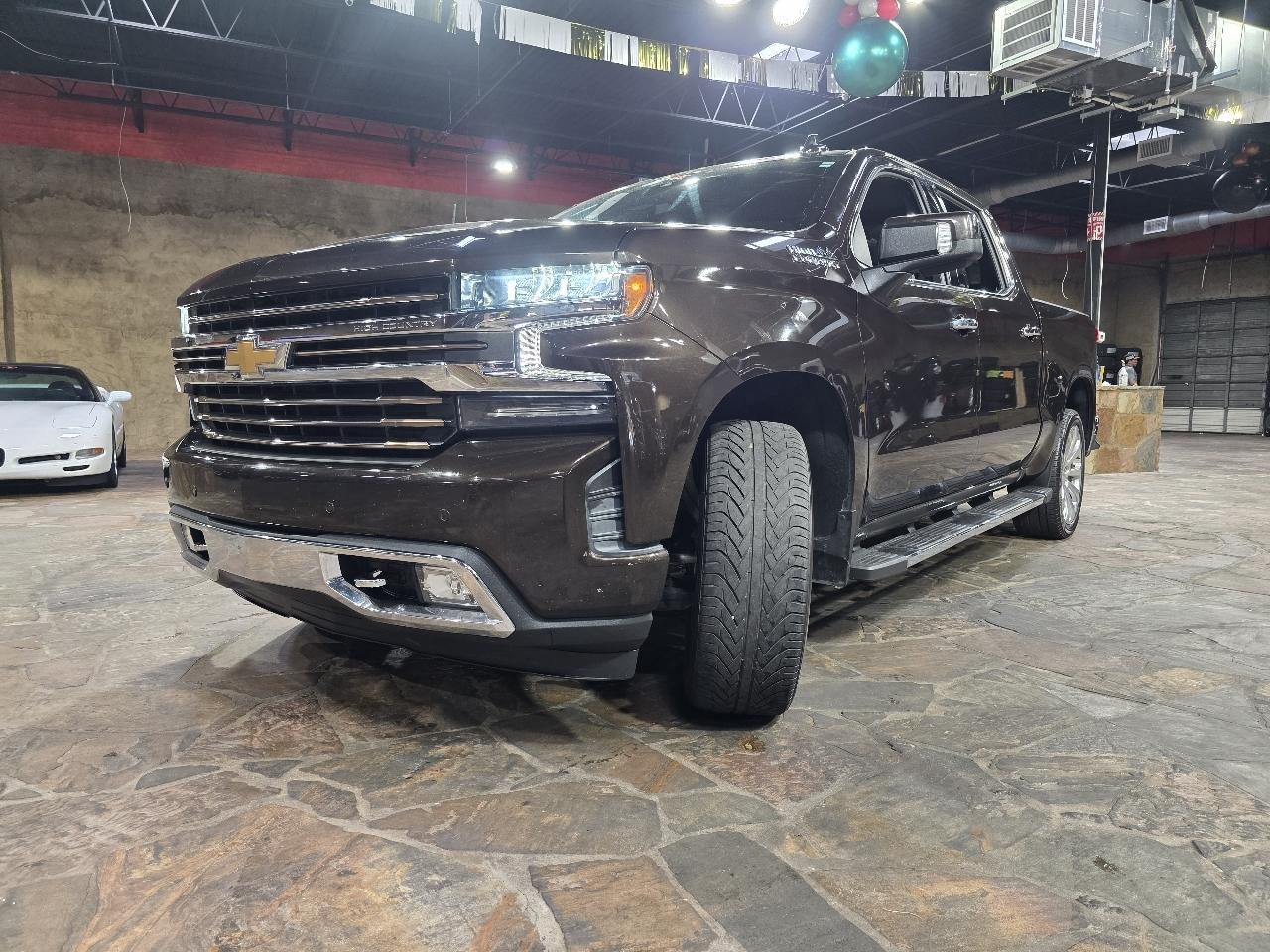 Chevrolet Silverado 1500 2WD Crew Cab 147" High Country 2019