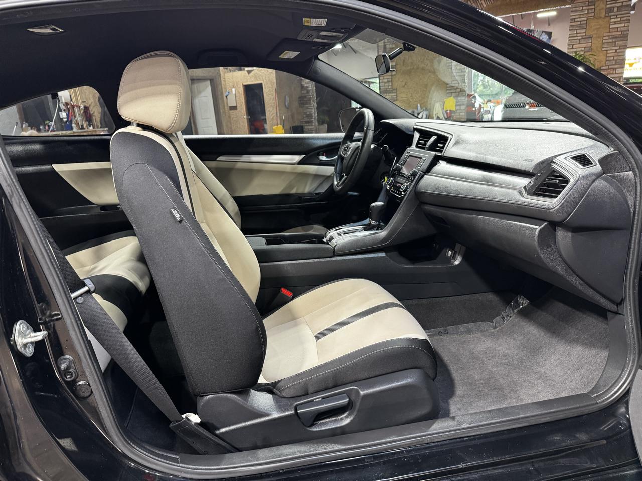 Honda Civic Coupe 2dr CVT LX 2016