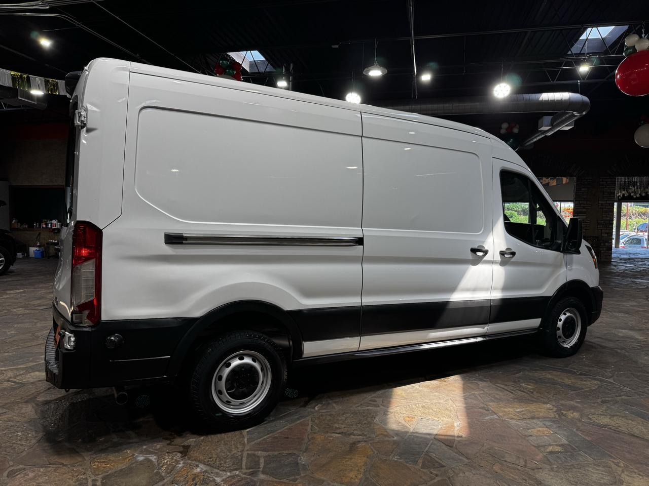 Ford Transit Cargo Van T-150 130" Med Rf 8670 GVWR RWD 2020