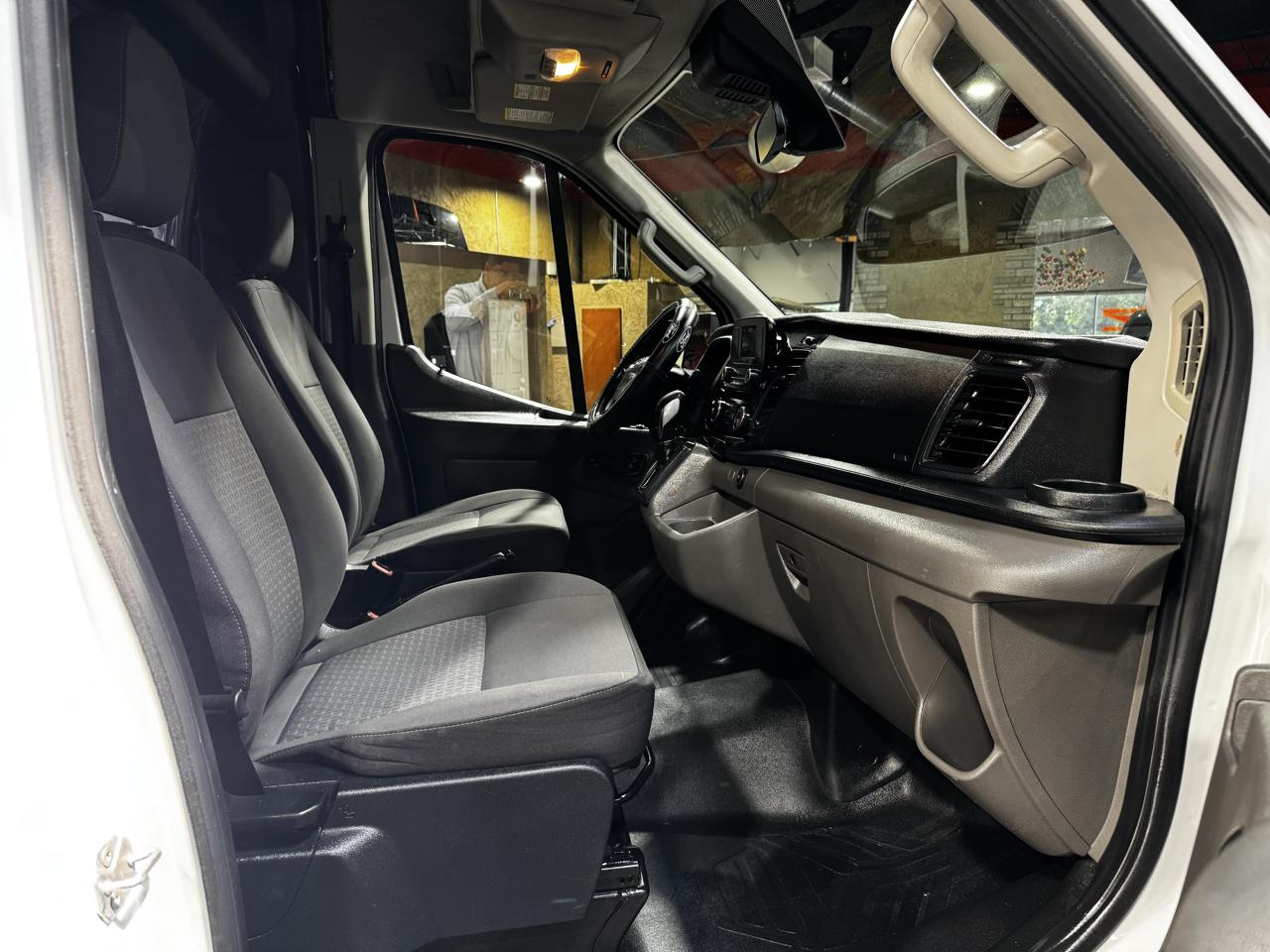 Ford Transit Cargo Van T-150 130" Med Rf 8670 GVWR RWD 2020