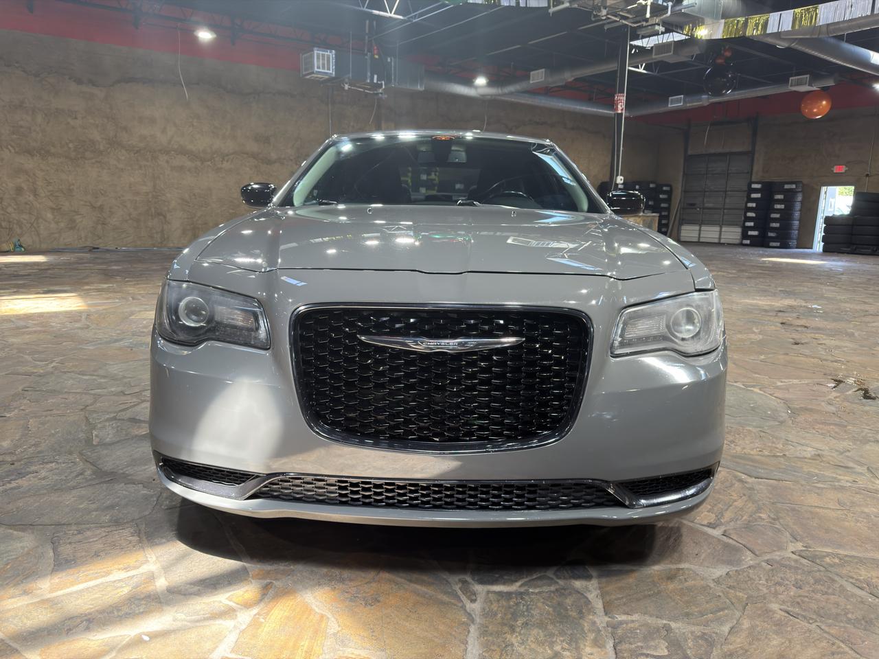 Chrysler 300 Touring RWD 2018