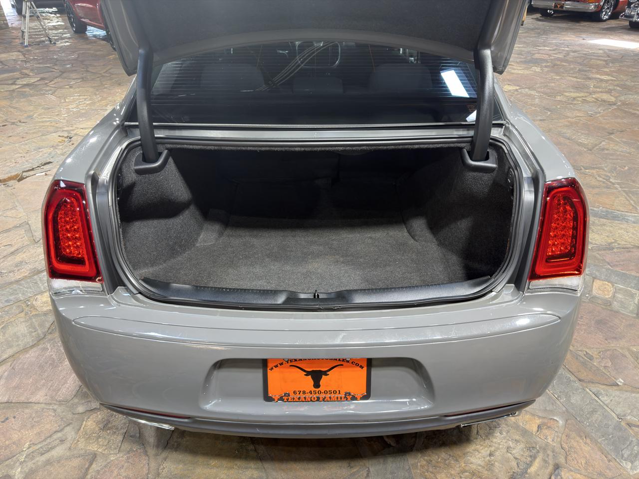 Chrysler 300 Touring RWD 2018