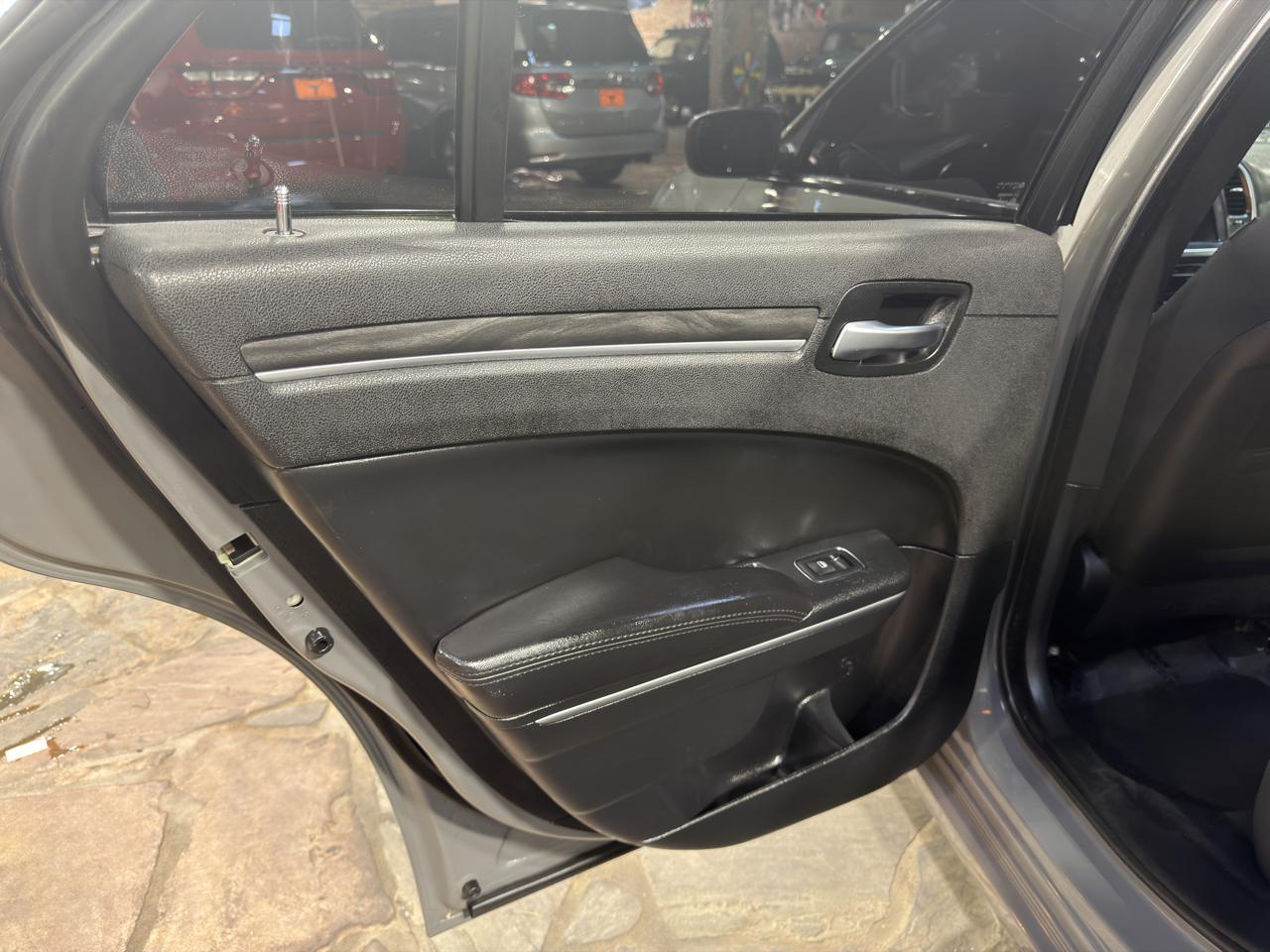 Chrysler 300 Touring RWD 2018