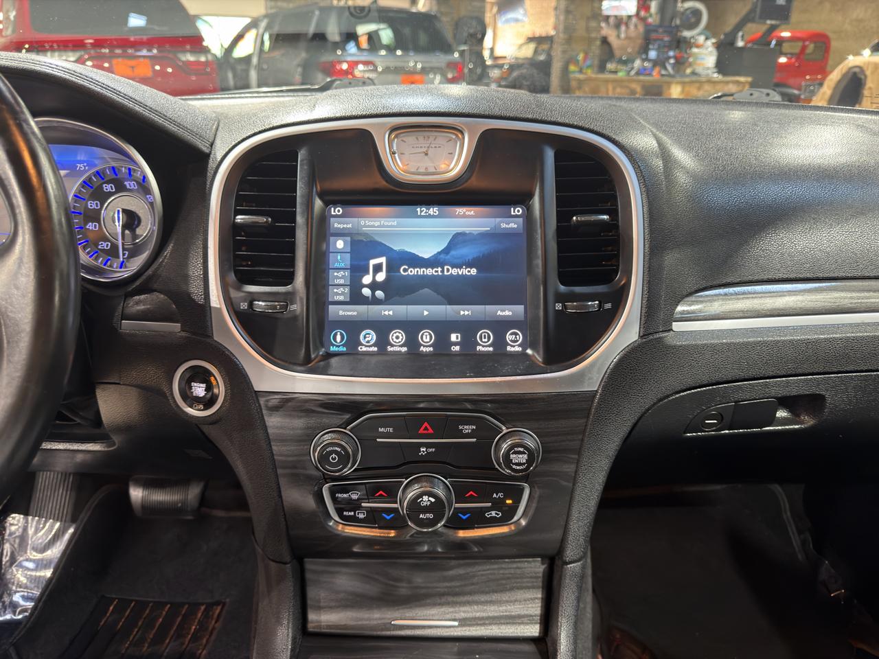 Chrysler 300 Touring RWD 2018